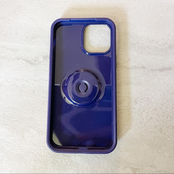 Otterbox popsocket iPhone 12 Max Pro phone case - Picture 3 of 6